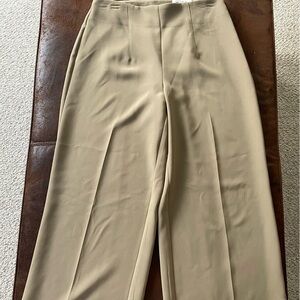 Size 8  Nine West wide leg high rise trousers